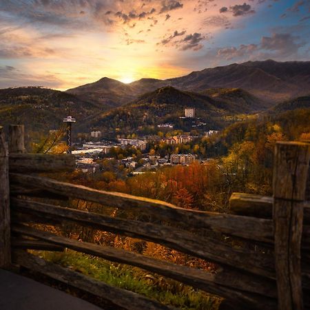 Her Majesty'S Way, Awesome Mtn Views, 1089 Free Tickets Each Paid Day, Dollywood And More Gatlinburg Bagian luar foto